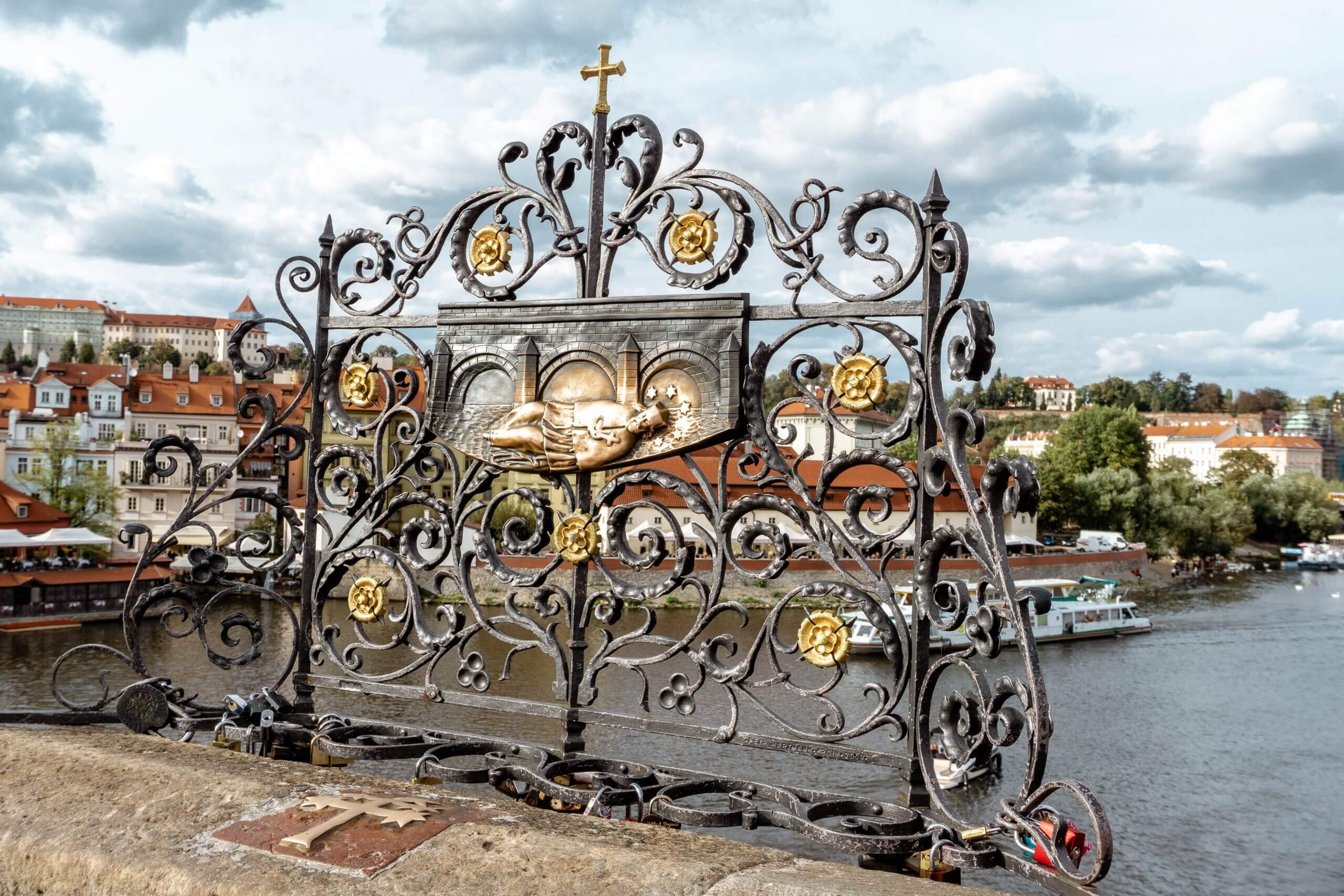 Charles Bridge in Prague, Czech Republic.