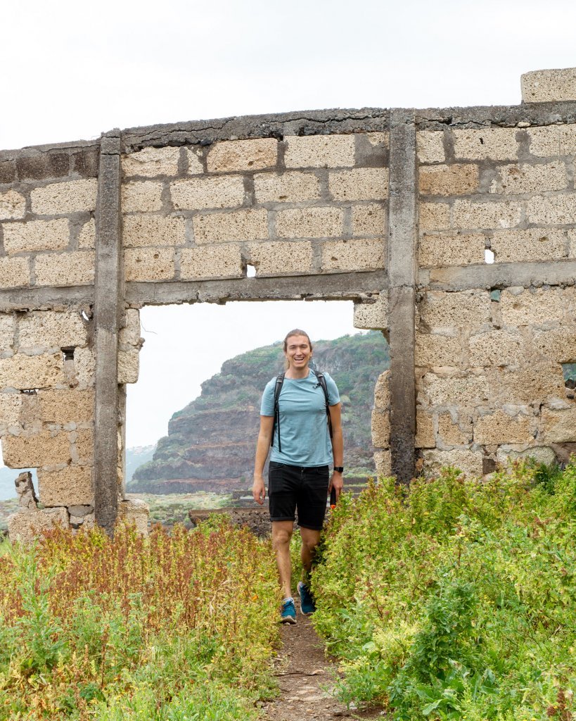 Dom hiking along the coast new Mirador de las Brenas