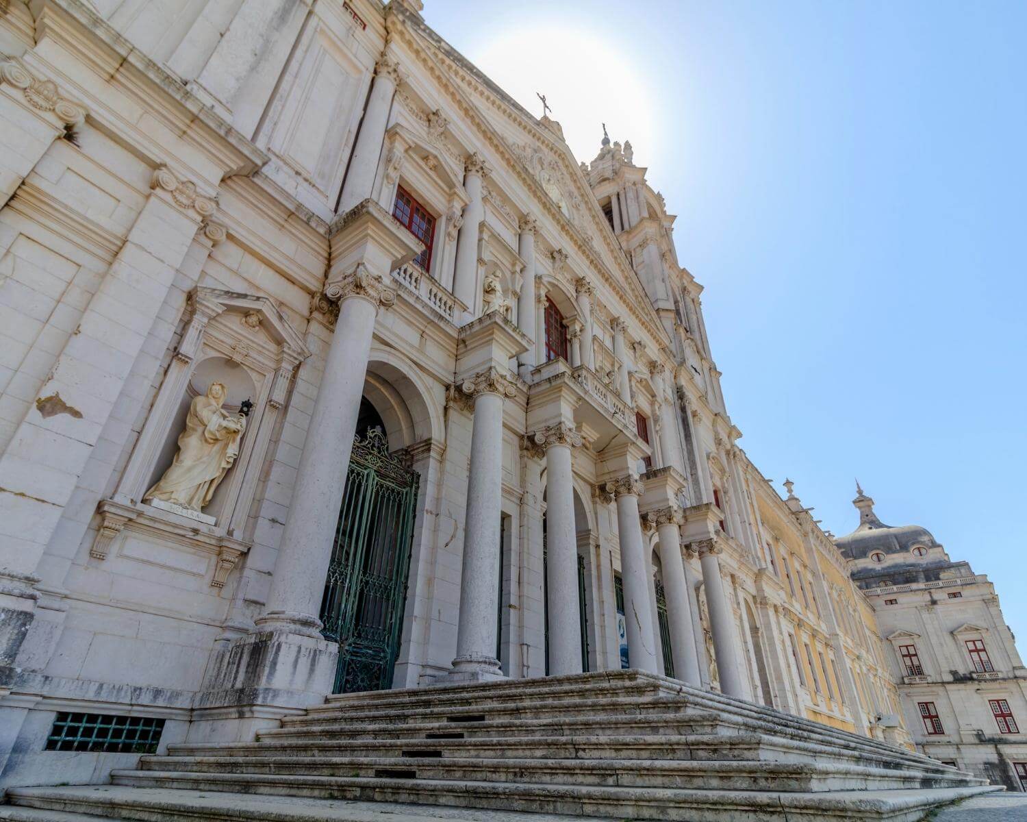 Beautiful building in Mafra.