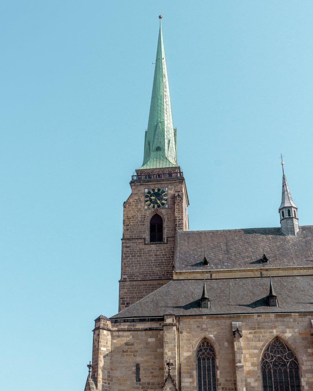 Picture of the tower of St Bartholomew Cathedral.