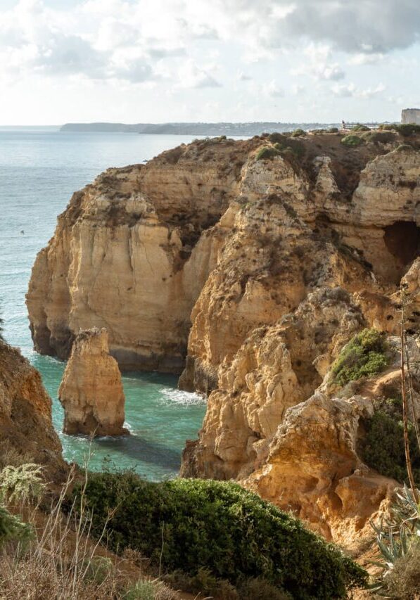 Stunning shot of the Ponta de Piedade trail viewpoint.